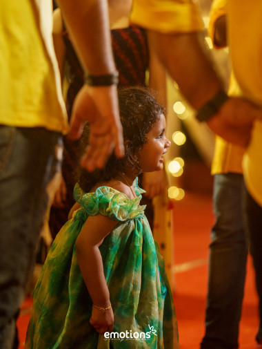 YeLLove everywhere !!